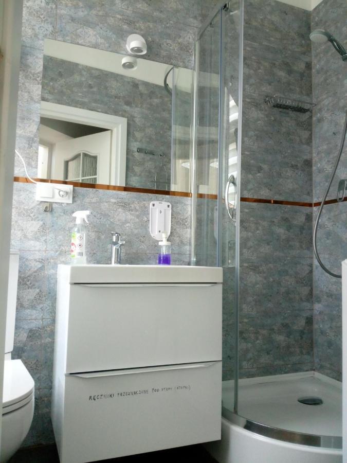 Hostel Tulip - Pokoj Nr 8 Ze Wspolna Lazienka I Kuchnia Štetín Exteriér fotografie